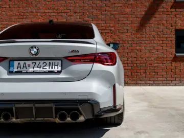 BMW M4 Coupe M xDrive Competition Facelift HK Adapt.