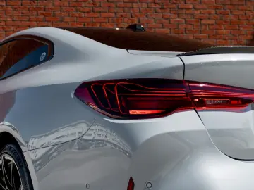 BMW M4 Coupe M xDrive Competition Facelift HK Adapt.