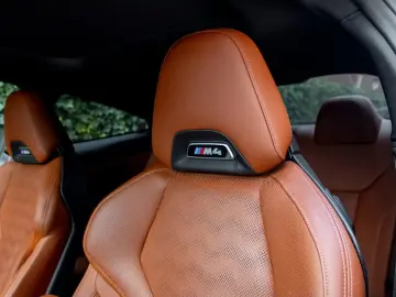 BMW M4 Coupe M xDrive Competition Facelift HK Adapt.