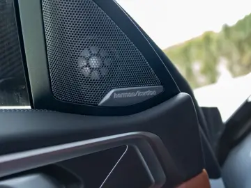 BMW M4 Coupe M xDrive Competition Facelift HK Adapt.