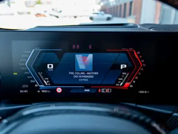 BMW M4 Coupe M xDrive Competition Facelift HK Adapt.