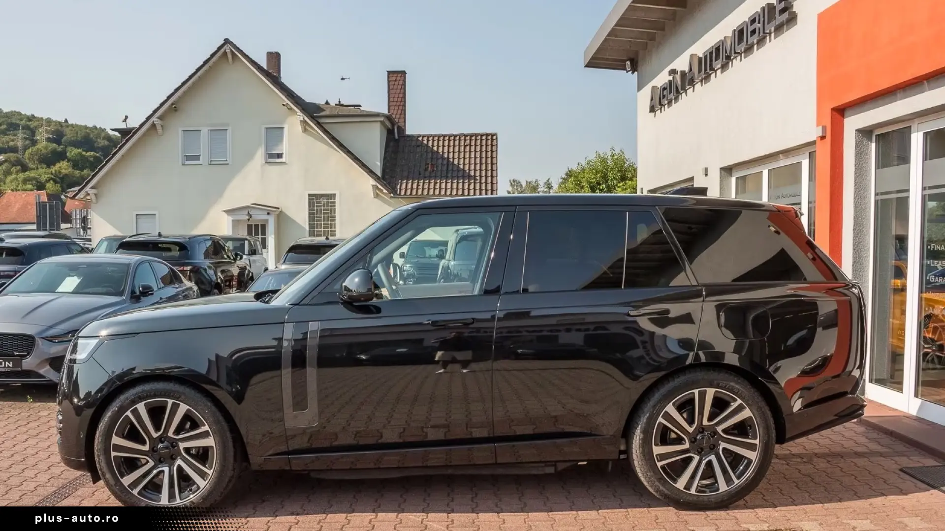 Land Rover Range Rover P460e HSE Shadow Pack
