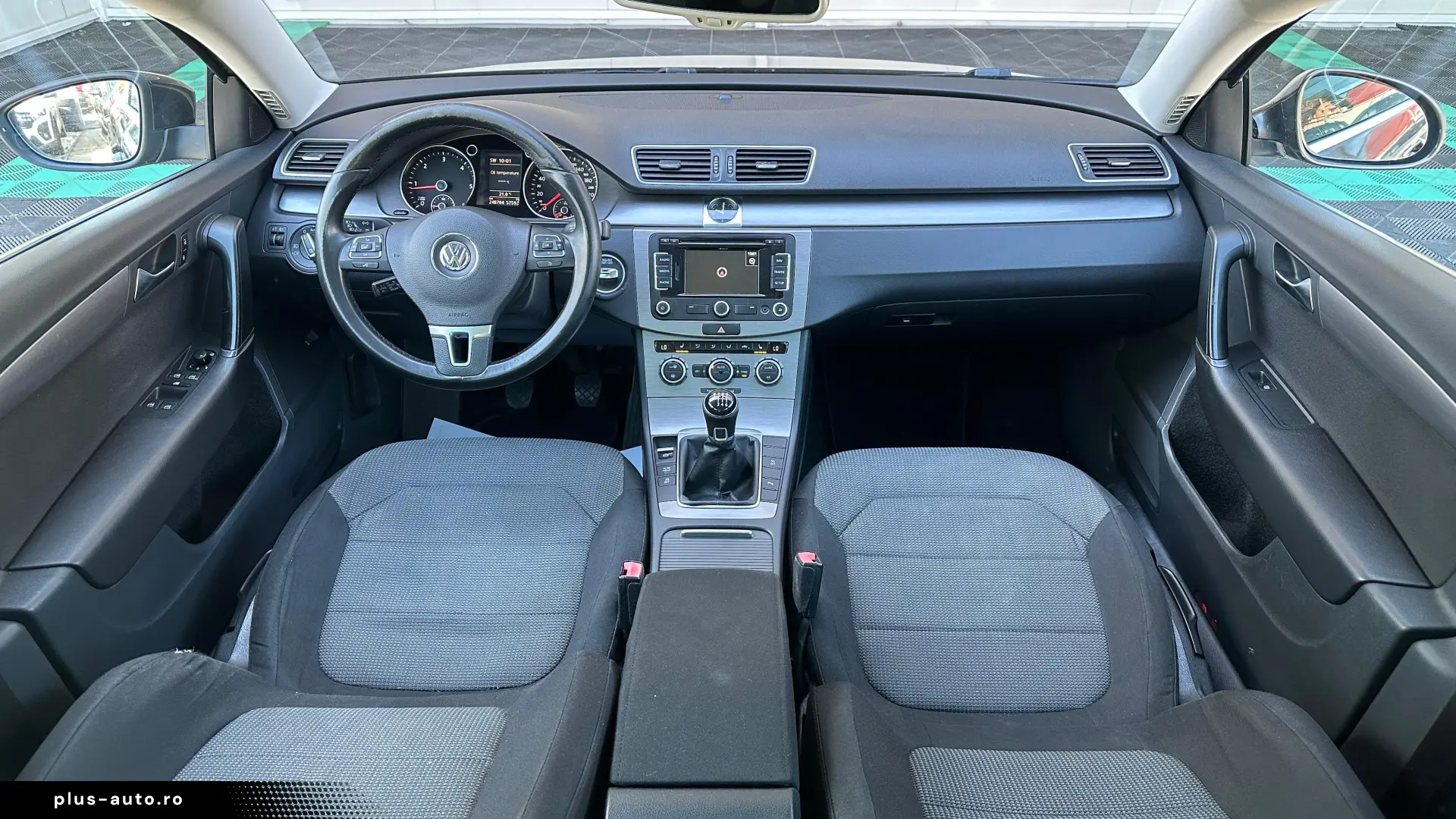 Volkswagen Passat 1.6 Diesel 105 CP An 2013
