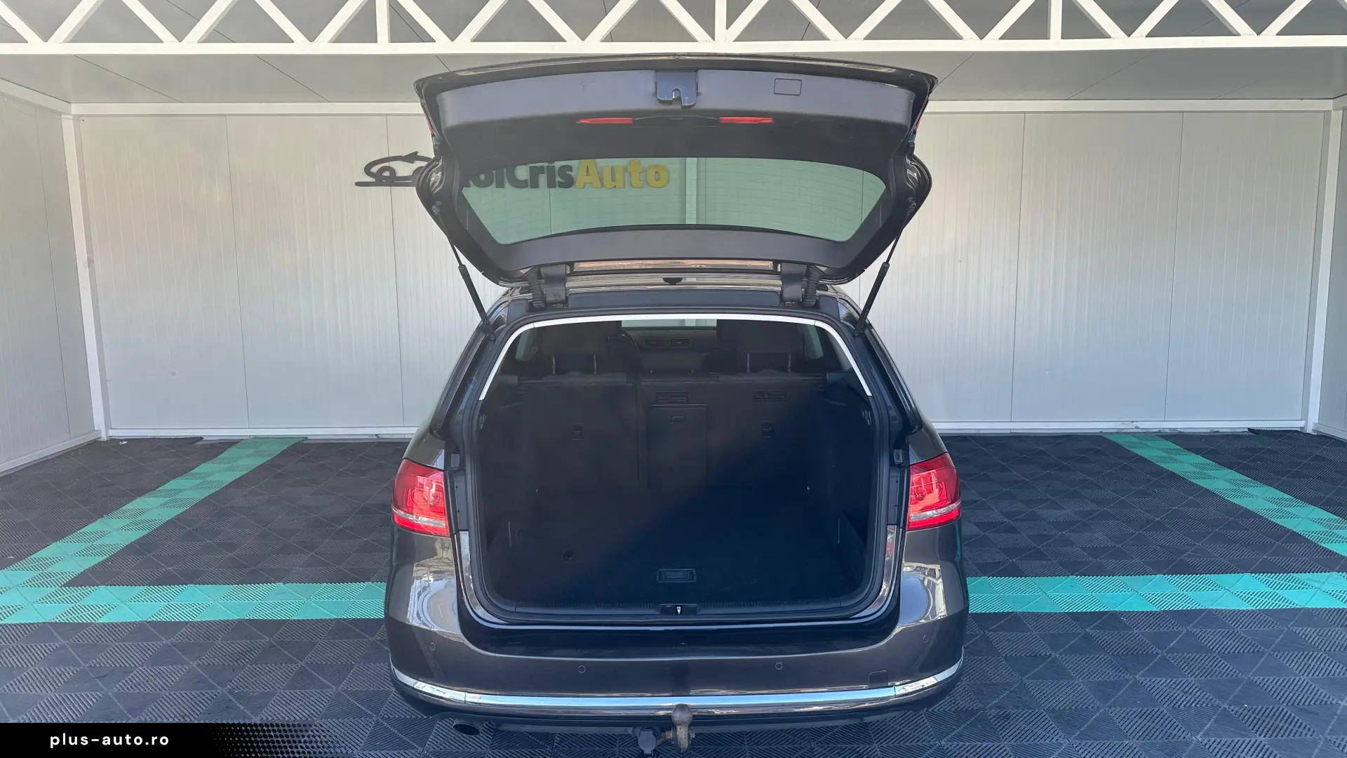 Volkswagen Passat 1.6 Diesel 105 CP An 2013