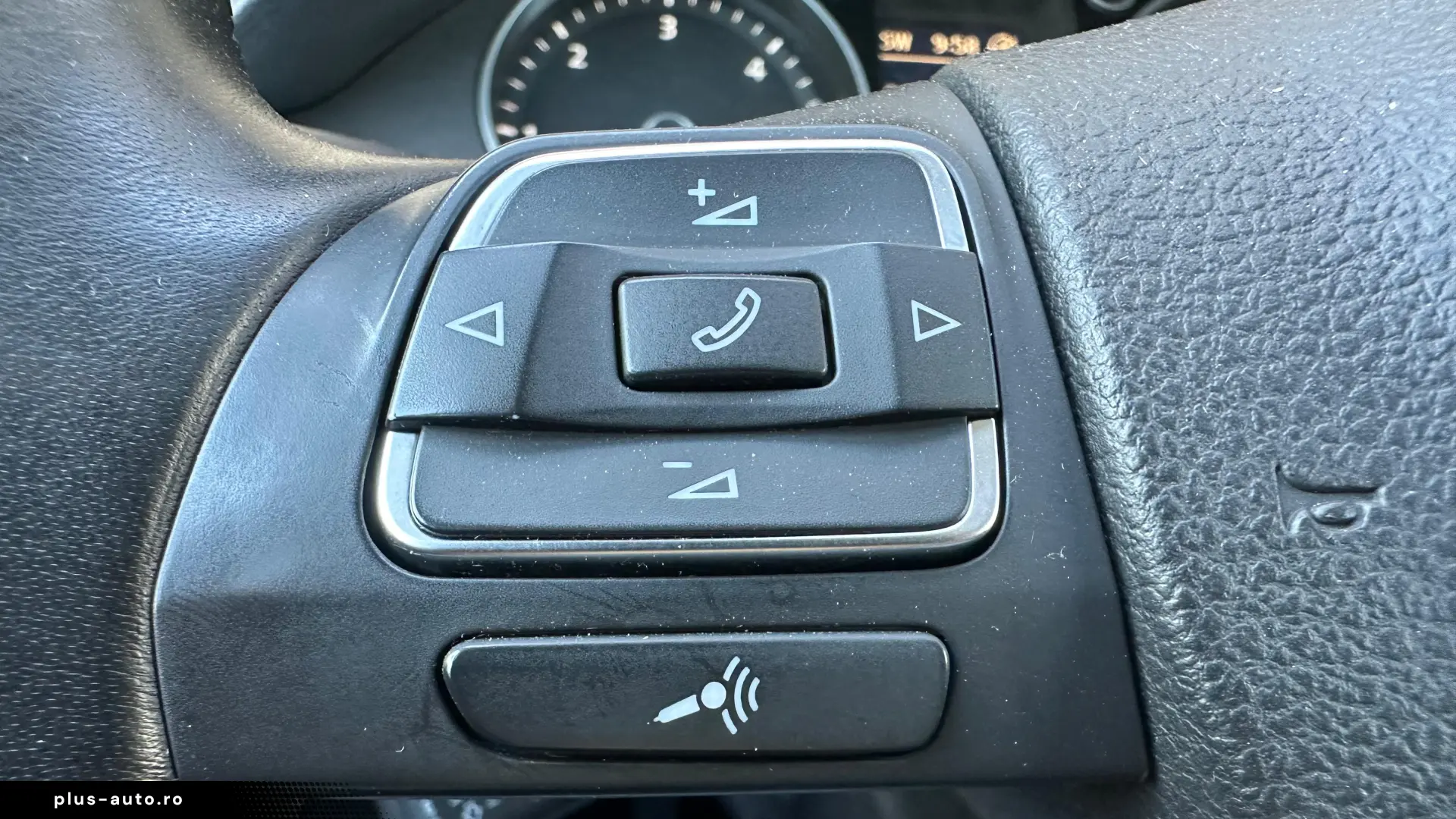 Volkswagen Passat 1.6 Diesel 105 CP An 2013