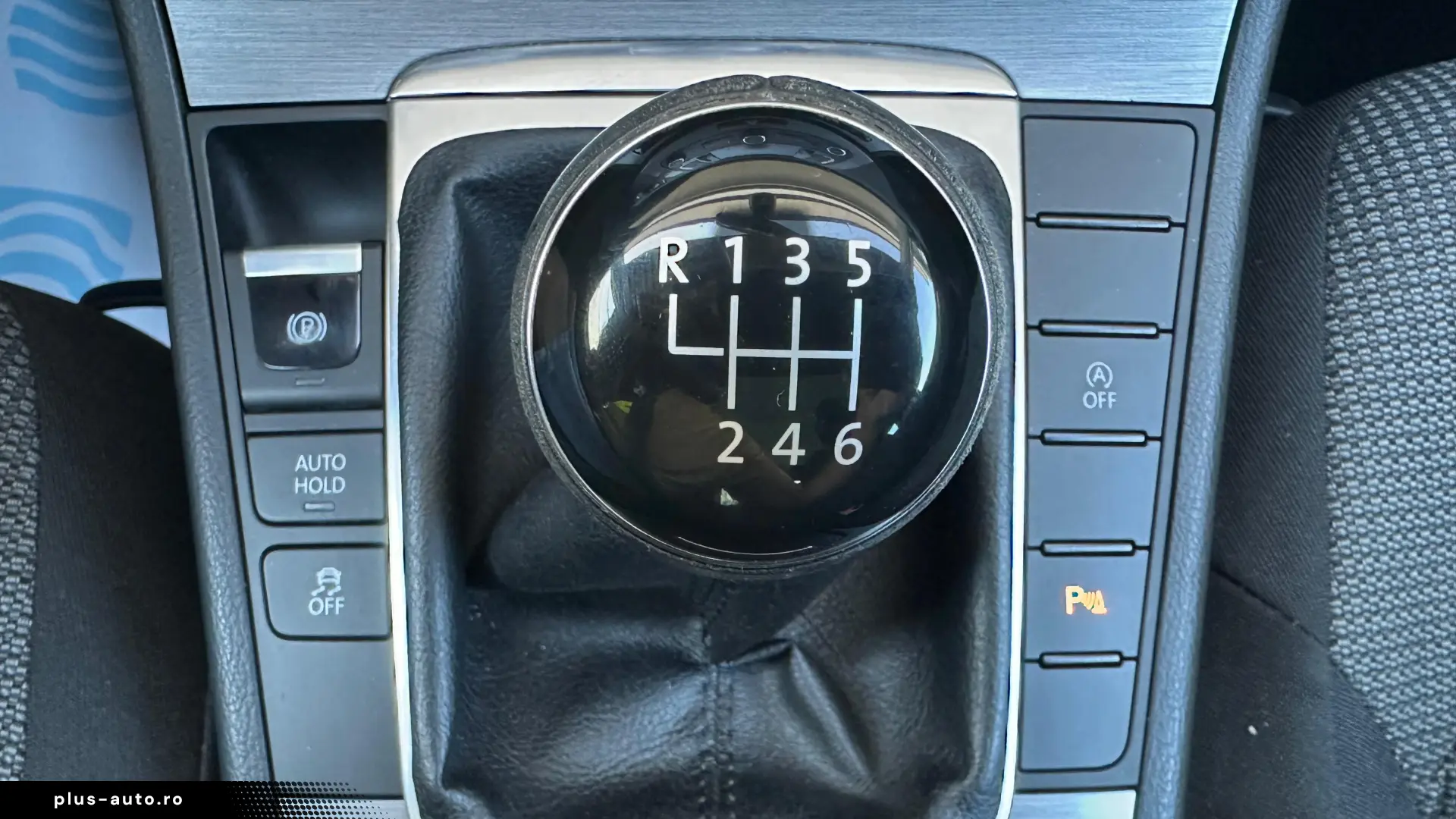 Volkswagen Passat 1.6 Diesel 105 CP An 2013