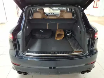 PORSCHE Cayenne E-Hybrid Tipt S Platinum Edition