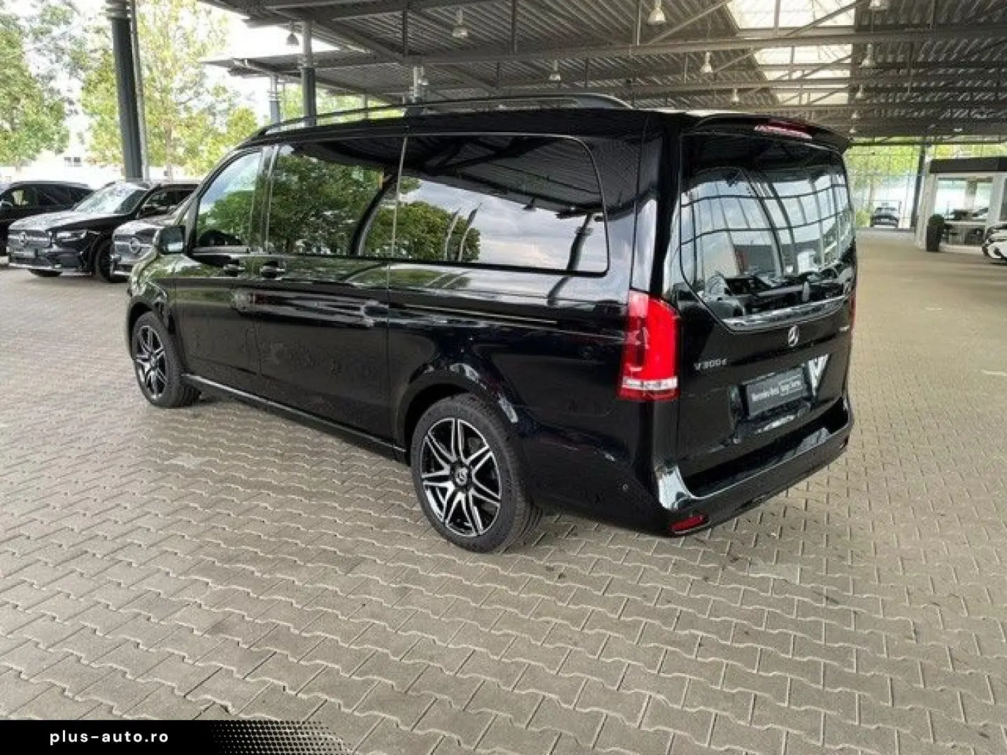 MERCEDES-BENZ V 300 d 4MATIC AMG AIRMATIC MBUX 360  &hellip;