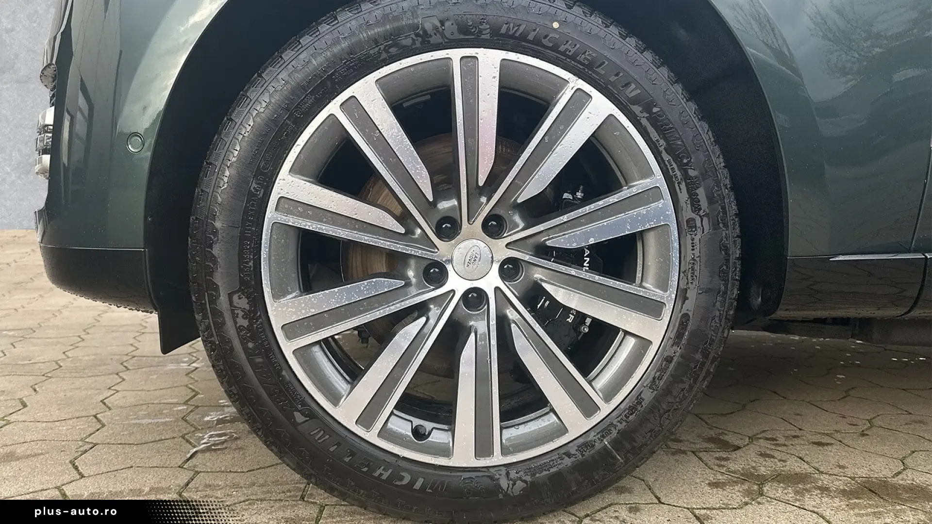 Land Rover Range Rover P550e Autobiography 22