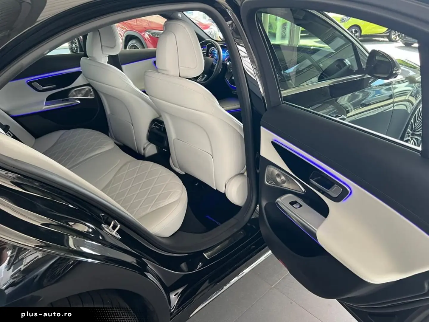 MERCEDES-BENZ E-Class 2025 — imagine 11