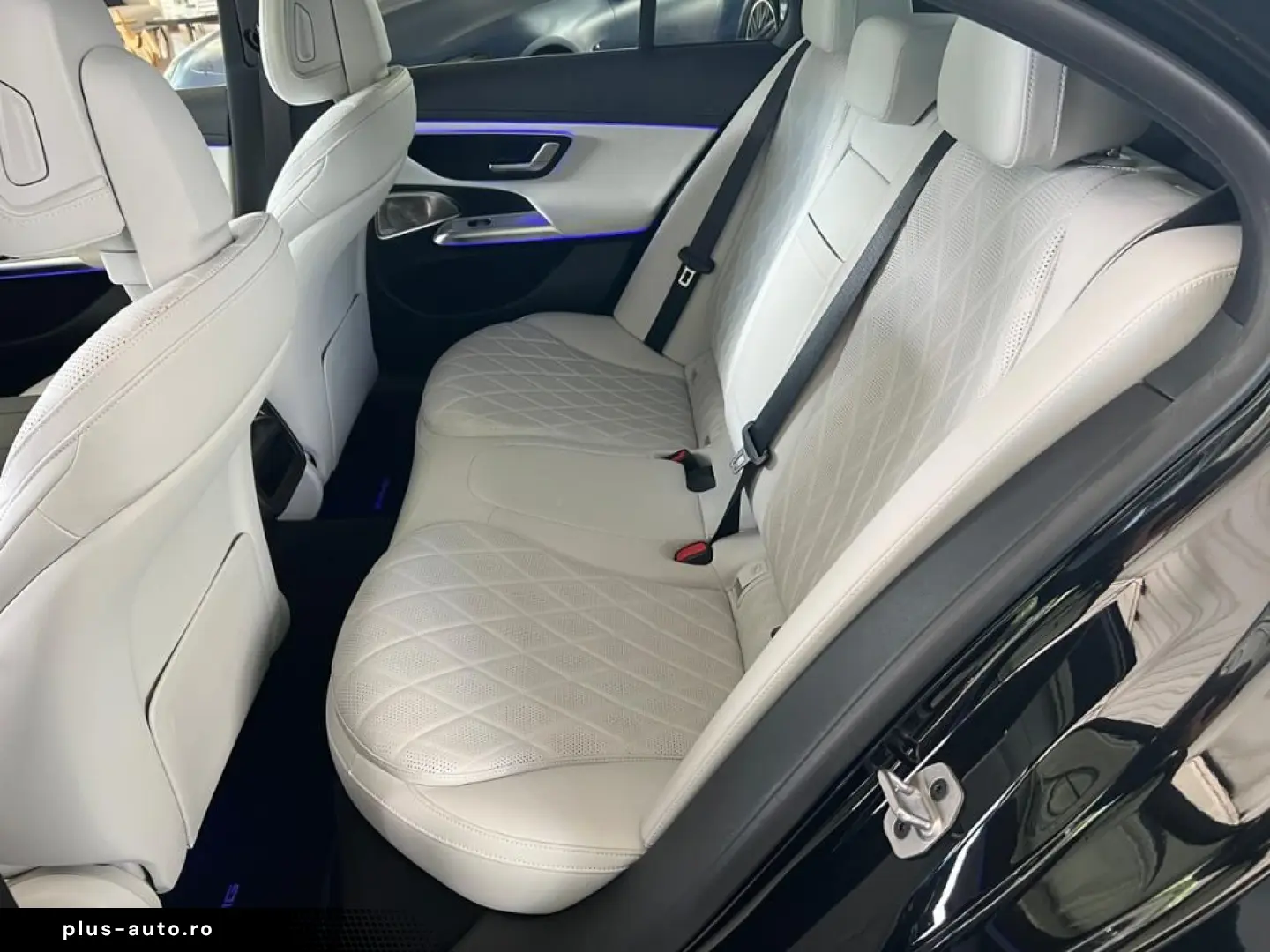 MERCEDES-BENZ E-Class 2025 — imagine 18