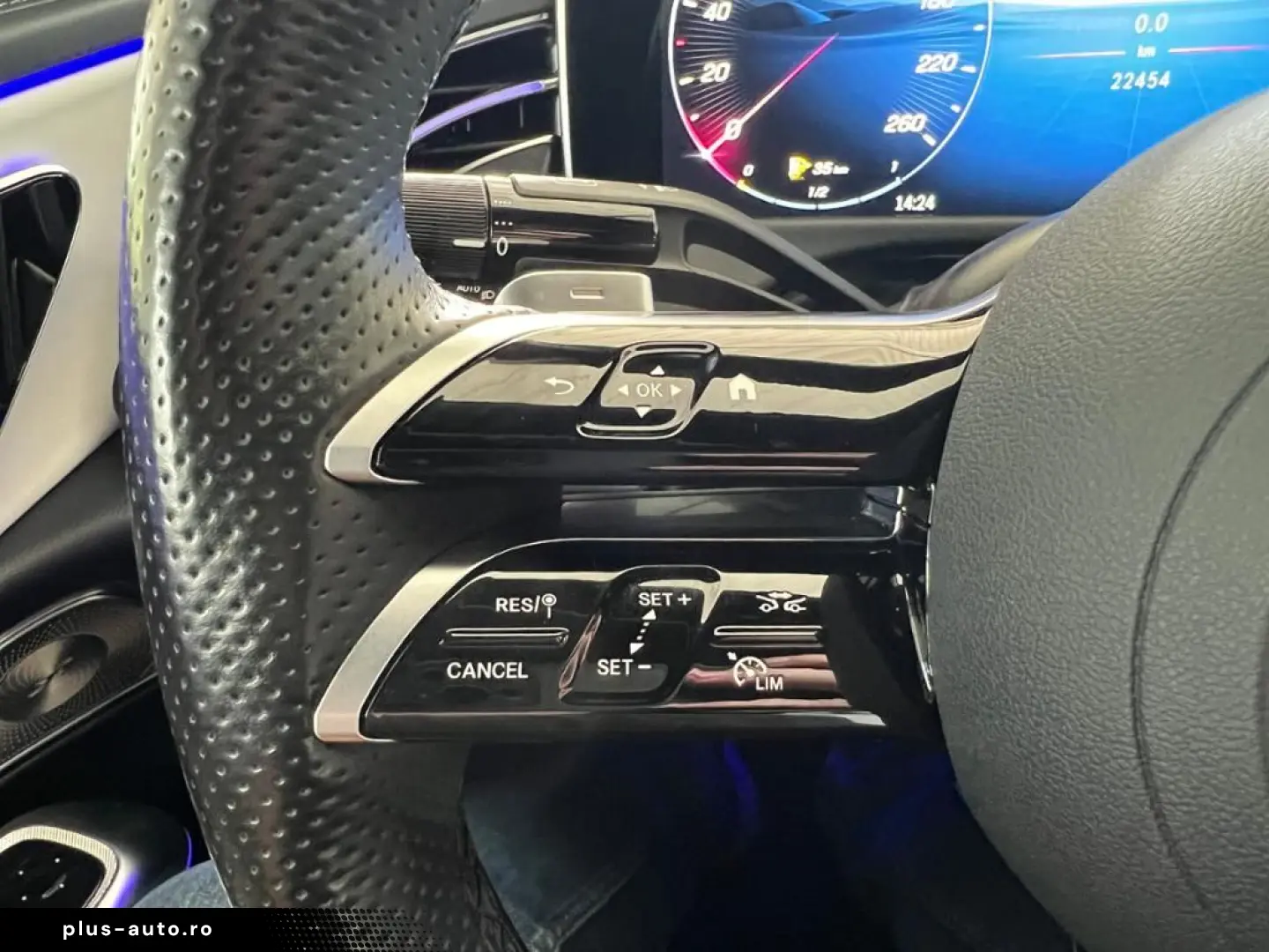 MERCEDES-BENZ E-Class 2025 — imagine 23