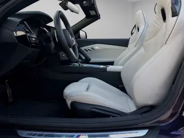 BMW Z4 sDrive20i  6tkm  Automatik