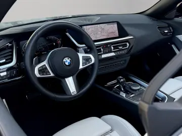 BMW Z4 sDrive20i  6tkm  Automatik