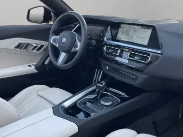 BMW Z4 sDrive20i  6tkm  Automatik
