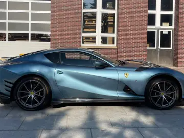 Ferrari 812 Competizione ATELIER - LIVRARE RAPIDA!