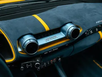 Ferrari 812 Competizione ATELIER - LIVRARE RAPIDA!