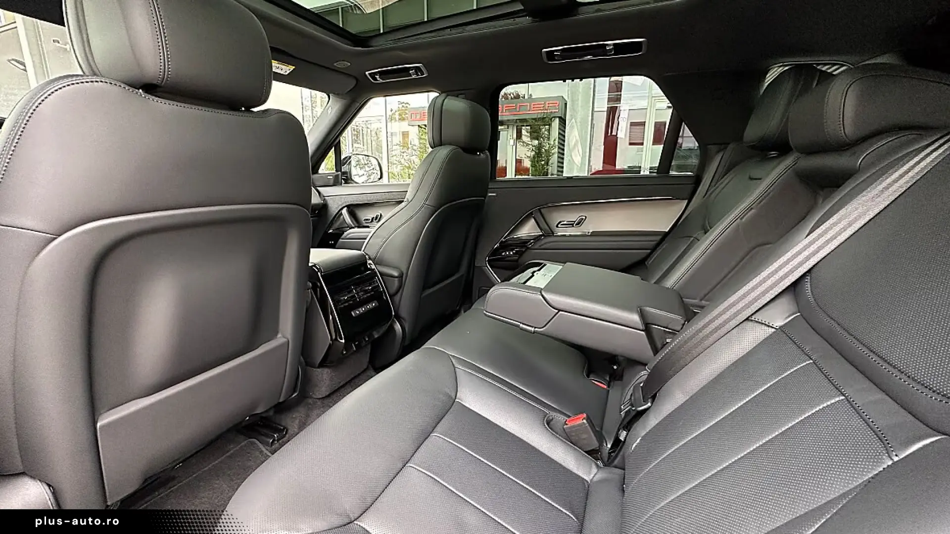 Land Rover Range Rover P460e Dynamic - PHEV - AWD