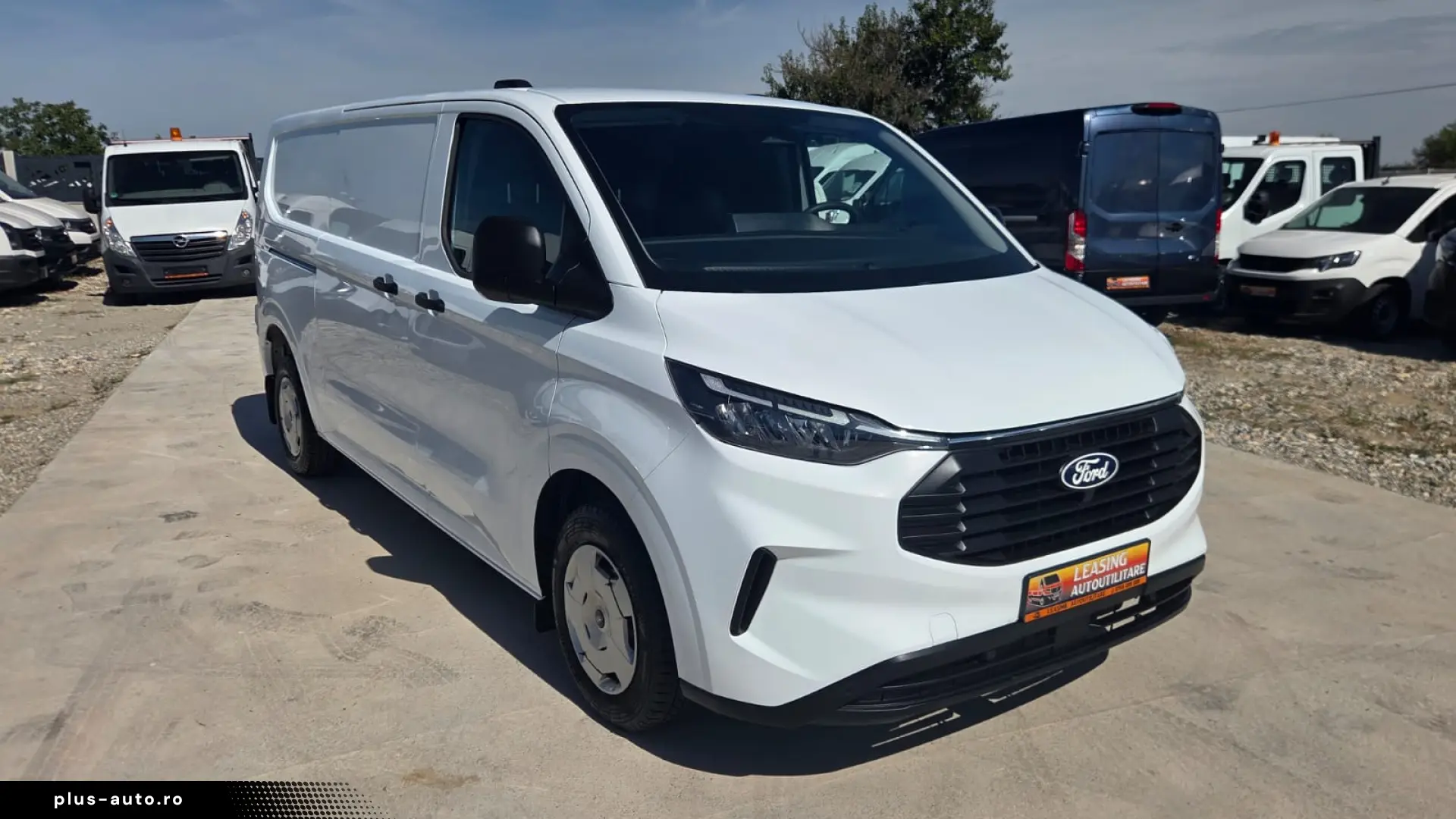 FORD TRANSIT CUSTOM L2H1 PREMIUM EDITION