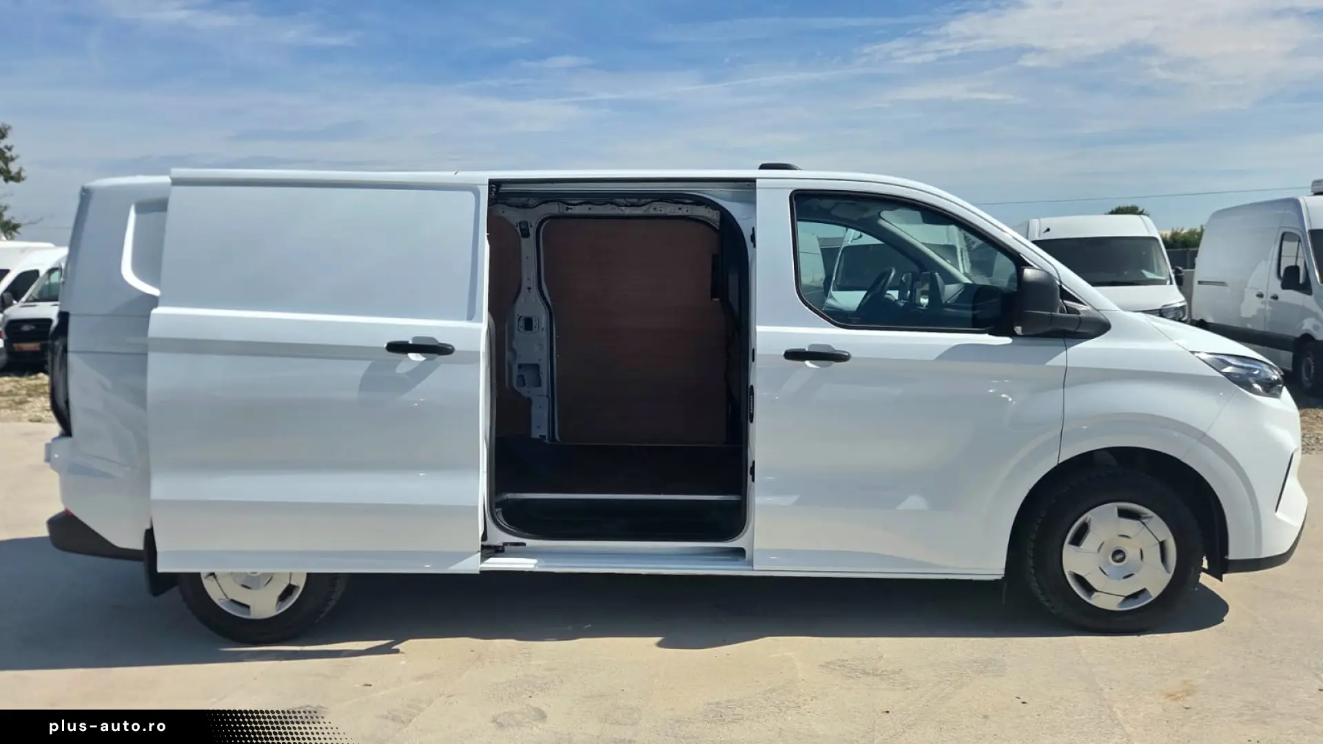 FORD TRANSIT CUSTOM L2H1 PREMIUM EDITION