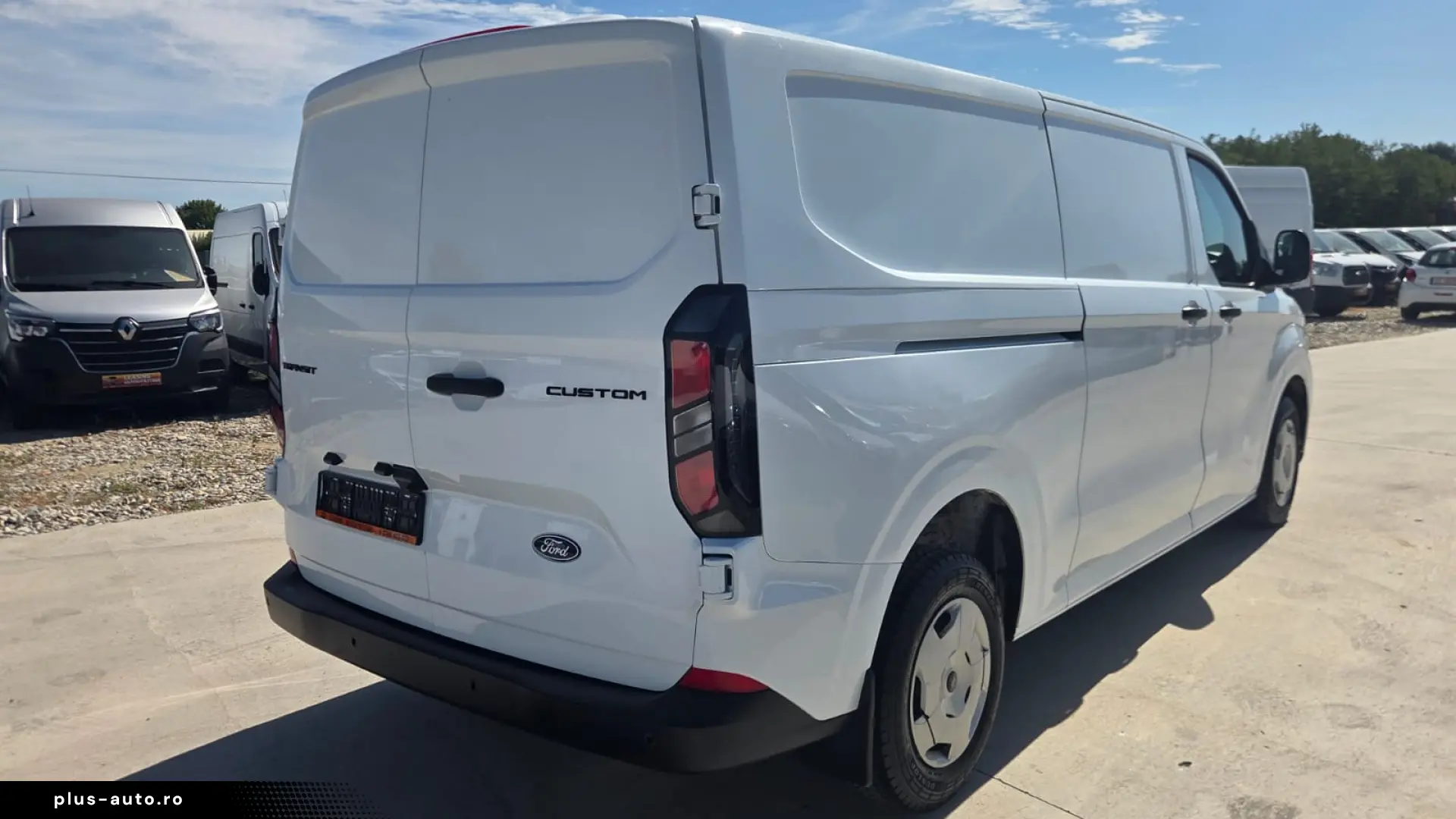 FORD TRANSIT CUSTOM L2H1 PREMIUM EDITION