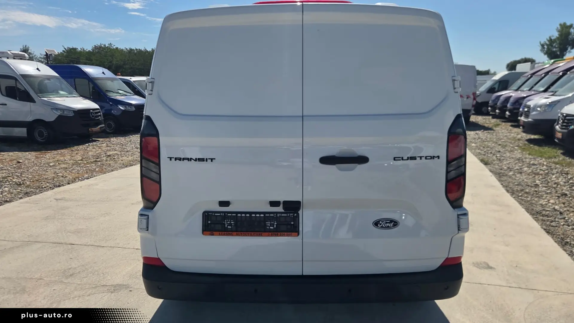FORD TRANSIT CUSTOM L2H1 PREMIUM EDITION