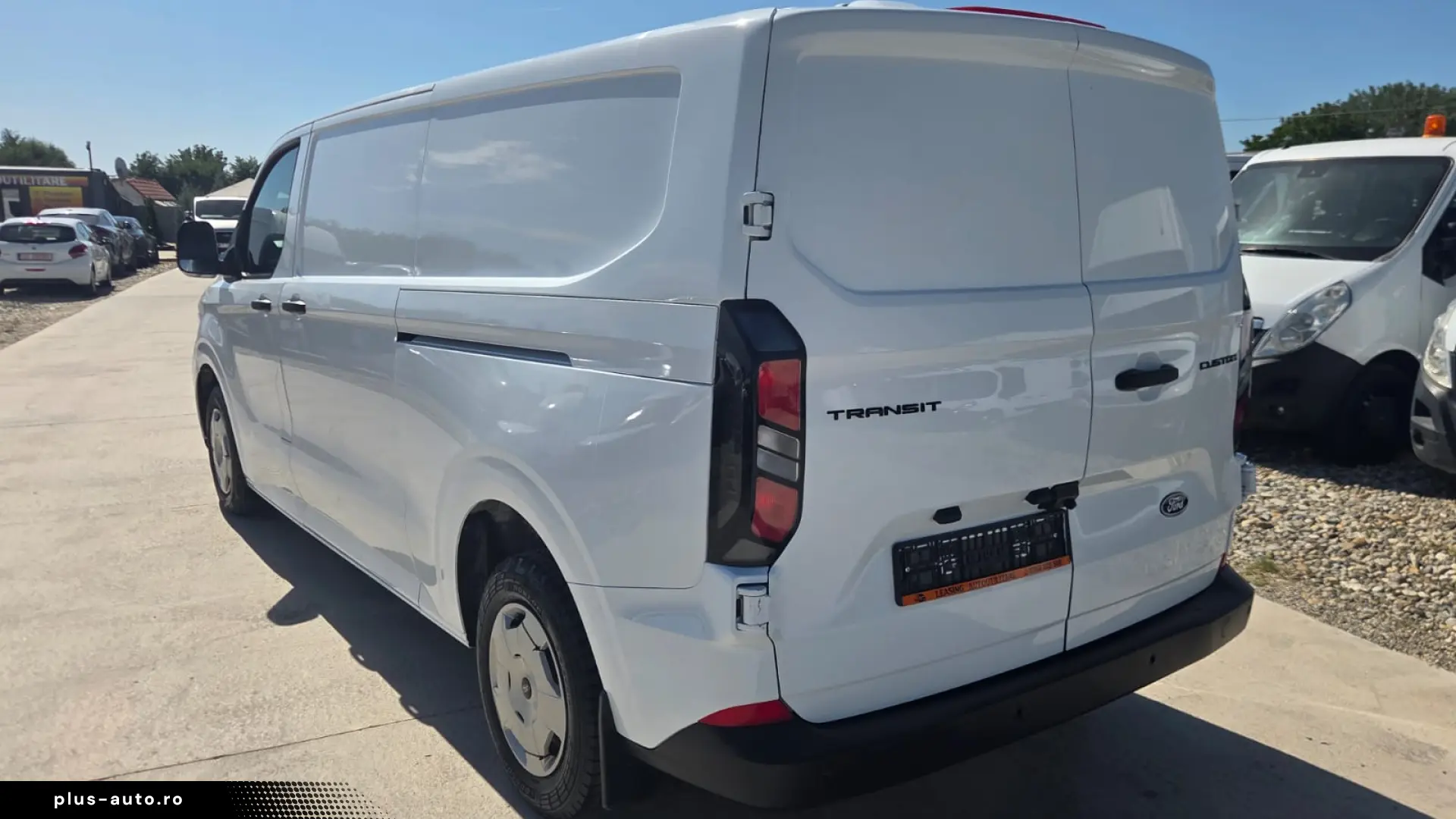 FORD TRANSIT CUSTOM L2H1 PREMIUM EDITION