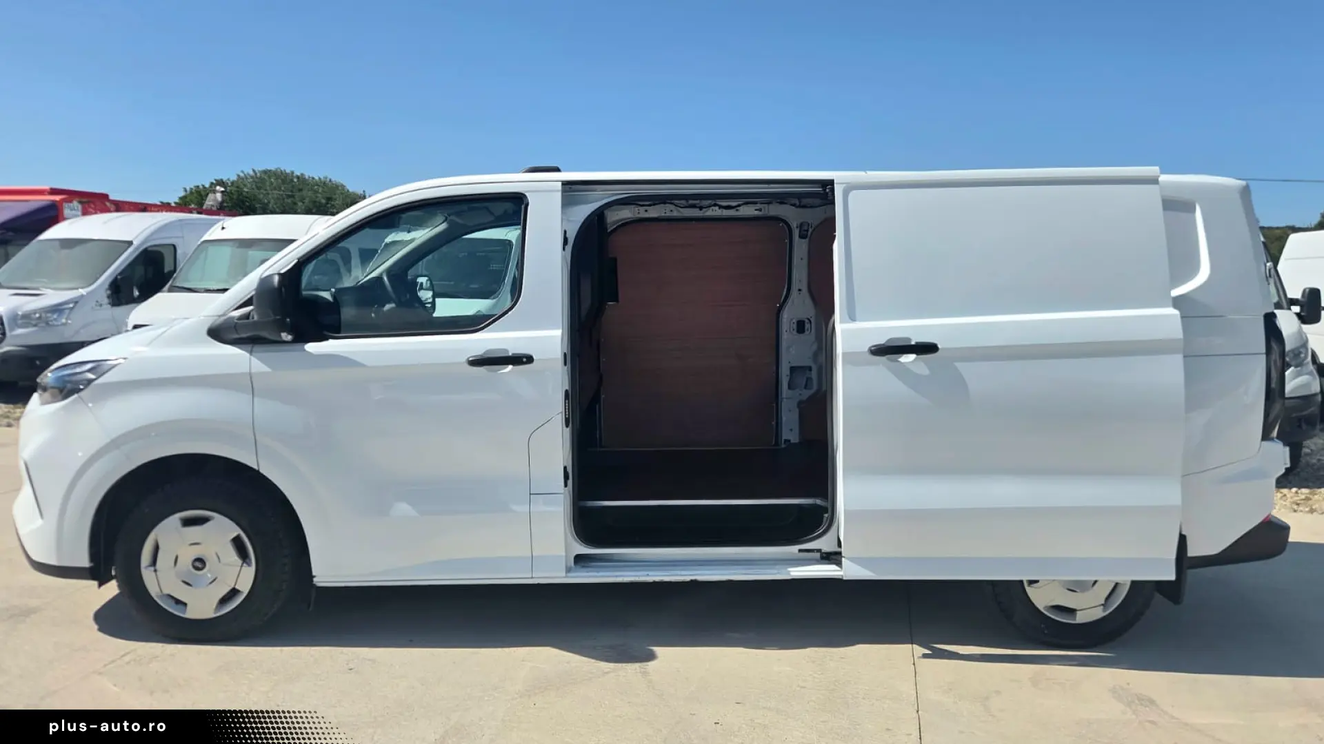 FORD TRANSIT CUSTOM L2H1 PREMIUM EDITION
