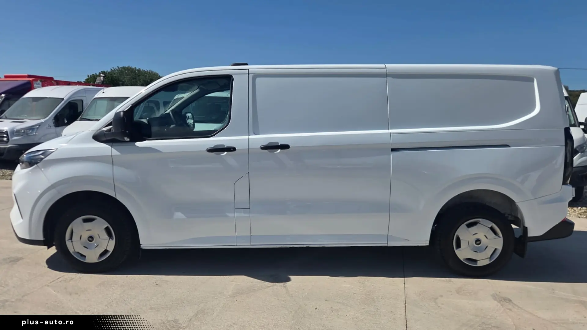 FORD TRANSIT CUSTOM L2H1 PREMIUM EDITION