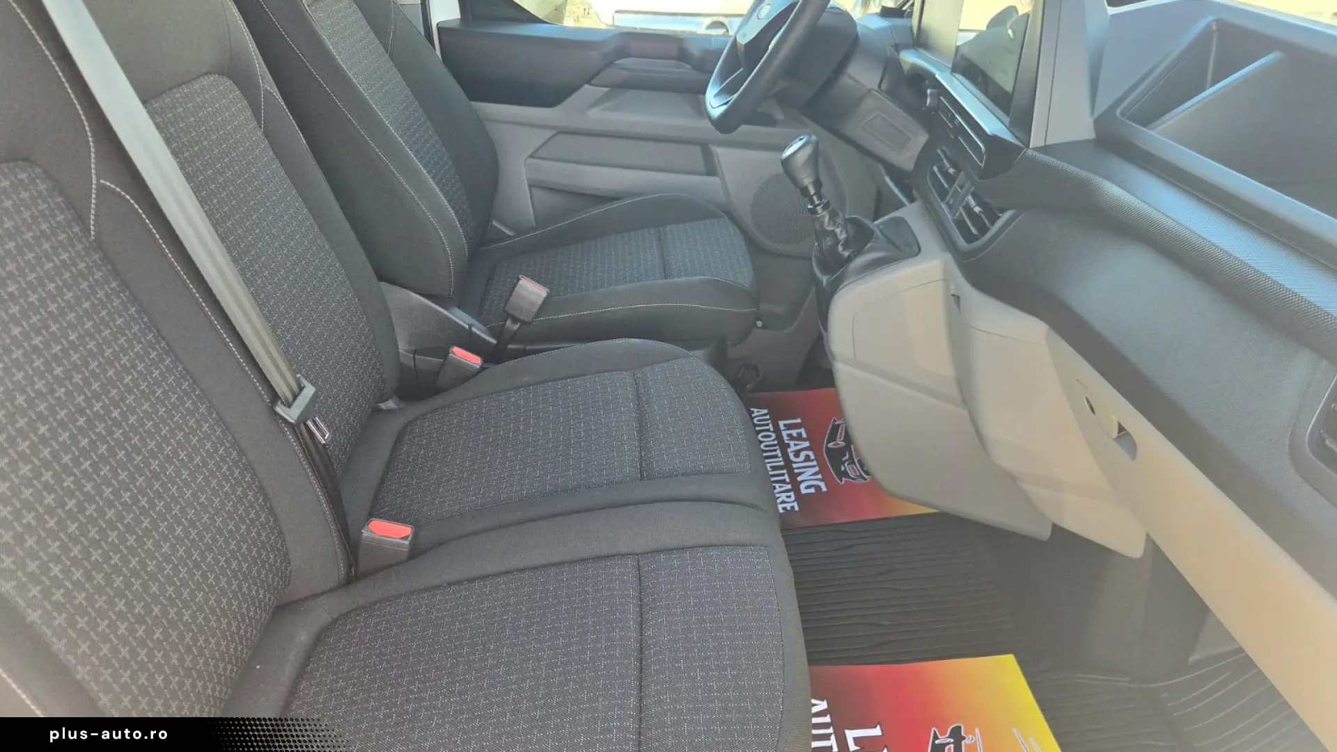 FORD TRANSIT CUSTOM L2H1 PREMIUM EDITION