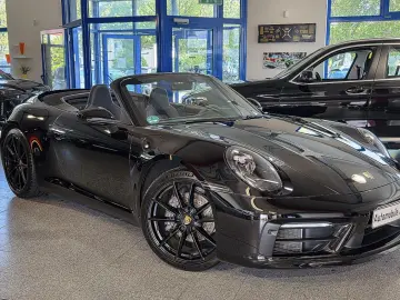 PORSCHE 992.1 Carrera Cabrio SportDesign Sportabgas Bose