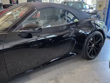 PORSCHE 992.1 Carrera Cabrio SportDesign Sportabgas Bose