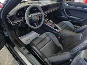 PORSCHE 992.1 Carrera Cabrio SportDesign Sportabgas Bose