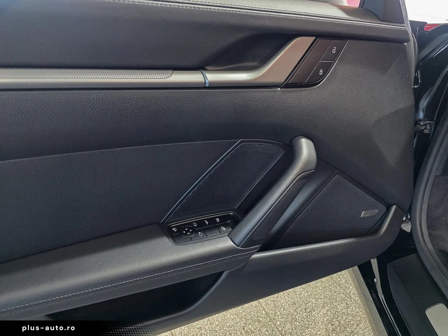 PORSCHE 992.1 Carrera Cabrio SportDesign Sportabgas Bose