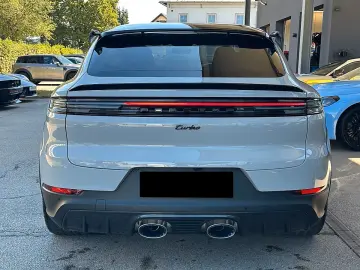 Porsche Cayenne Coupe Turbo E-Hybrid