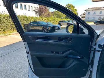 Porsche Cayenne Coupe Turbo E-Hybrid