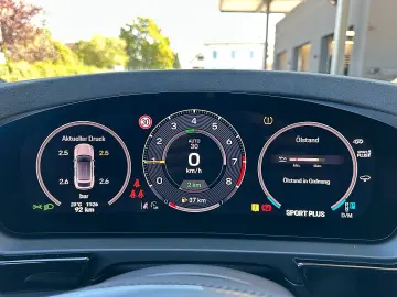 Porsche Cayenne Coupe Turbo E-Hybrid