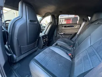 Porsche Cayenne Coupe Turbo E-Hybrid