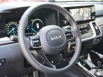 KIA Sorento Platinum 4WD Plug-In AHK 360  Belüf BOSE