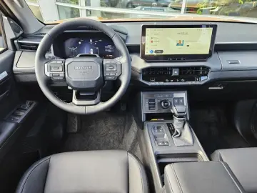 Toyota Hilux Invincible Double Cab 4x4
