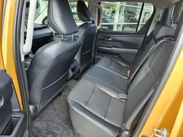 Toyota Hilux Invincible Double Cab 4x4