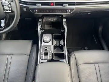 KIA Sorento PLUG&RIDE PHEV 1.6 4WD NAVI DAB KLIMA SI