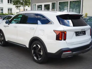 KIA Sorento Platinum 4WD Plug In Panorama ACC Mod 25