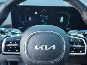 KIA Sorento Platinum 4WD Plug In Panorama ACC Mod 25