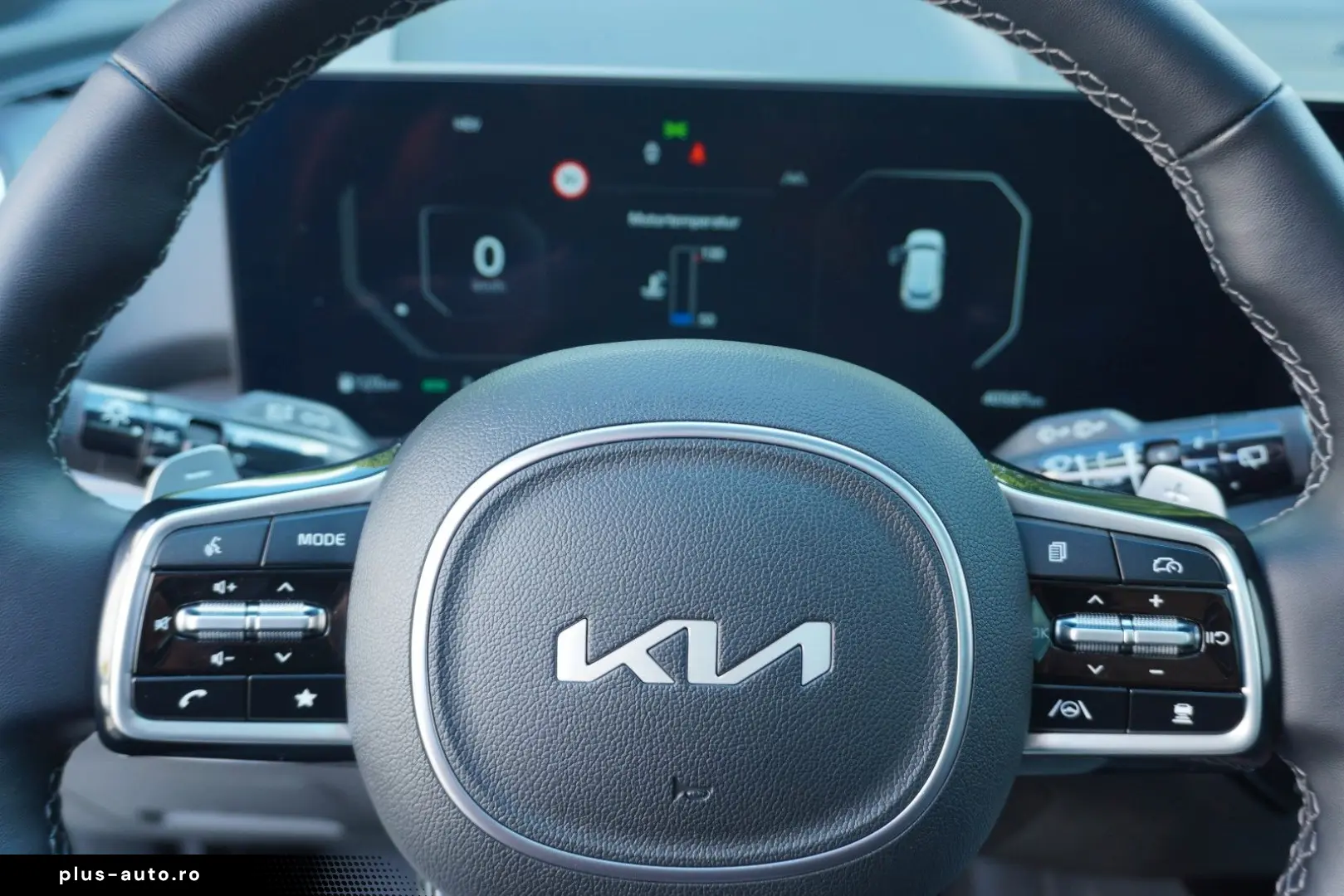 KIA Sorento Platinum 4WD Plug In Panorama ACC Mod 25
