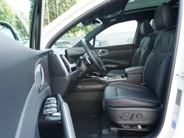 KIA Sorento Platinum 4WD Plug In Panorama ACC Mod 25
