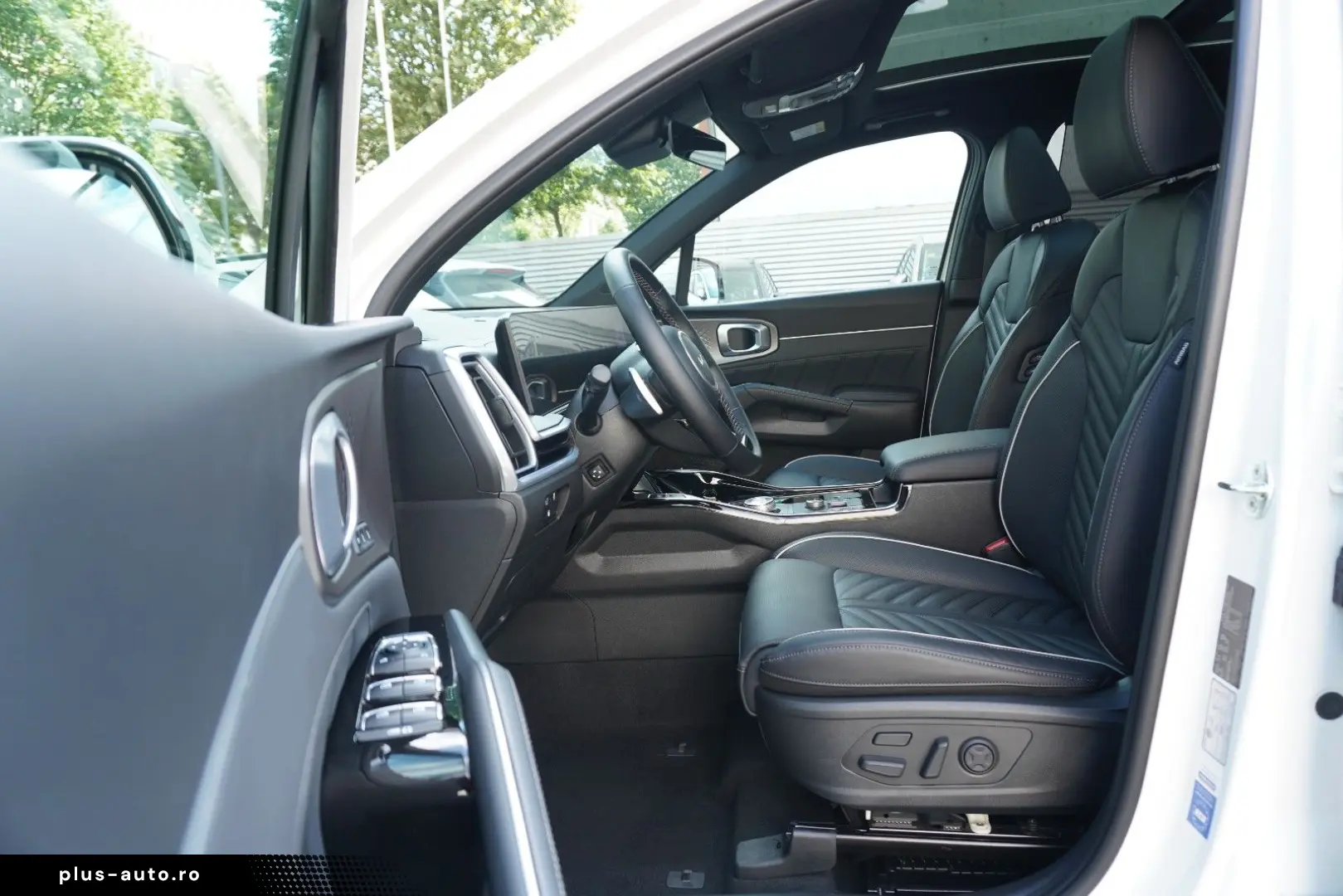 KIA Sorento Platinum 4WD Plug In Panorama ACC Mod 25