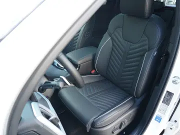KIA Sorento Platinum 4WD Plug In Panorama ACC Mod 25
