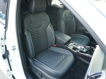 KIA Sorento Platinum 4WD Plug In Panorama ACC Mod 25