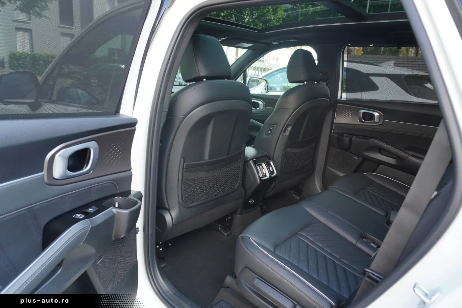 KIA Sorento Platinum 4WD Plug In Panorama ACC Mod 25